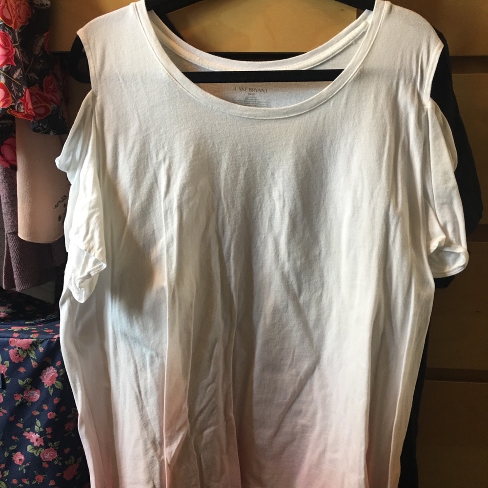 Cold shoulder Tee